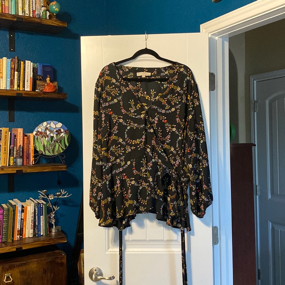 Loft Plus wrap blouse with peplum and ties - size 16